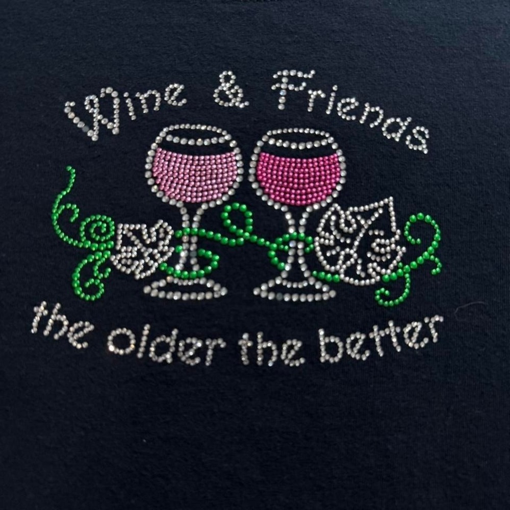 wine and friends t-shirt - Picture 2 of 5